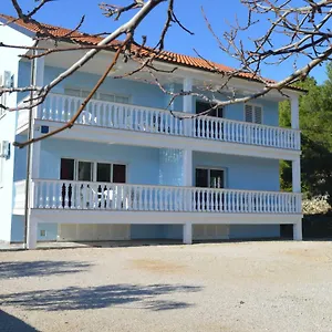 Charlie , Krk Town Kroatien
